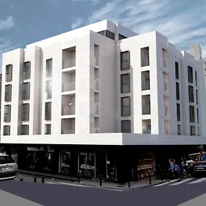 https://apartamentos-los-robles.ibizaislandhotels.net