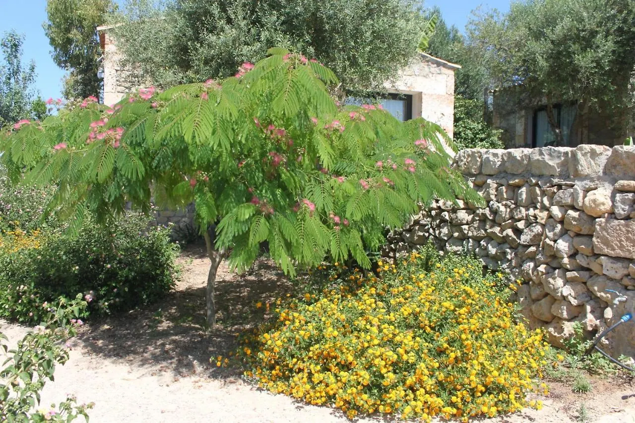 Agroturisme Es Raco De Maria Maria De La Salut Hotel